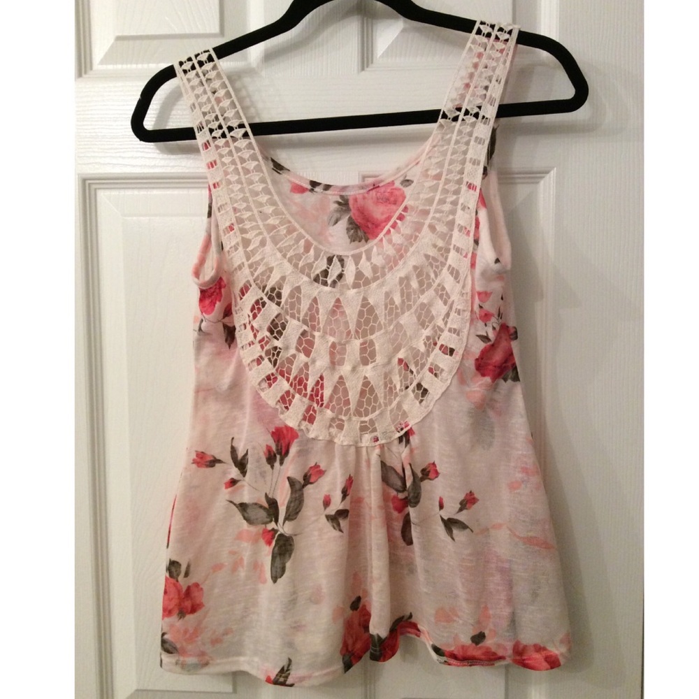 Crochet back floral tank